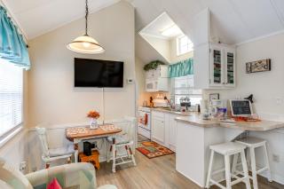 Lakeland Cottage with Pool Access and Screened Porch! - Lakeland - 8