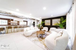 NEW Luxury Retreat-Hot Tub-King Beds-Sleeps 8-AC - Edmonton - 9