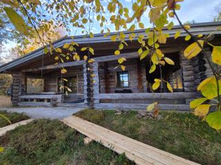 Hillavilla in the shore of lake Inari - 8