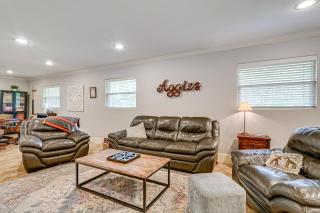 Walk to Texas AandM College Station Home with Yard! - College Station - 7