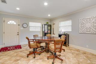 Walk to Texas AandM College Station Home with Yard! - College Station - 5