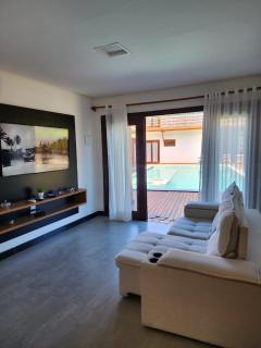 A1 3 quartos sala coz var frente piscina · Alicena MUTA Ap A1 - 8