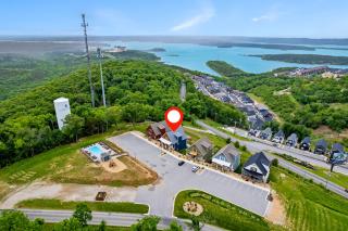 Table Rock Lake Views, Double Sided Fireplace, Free Attraction Tickets, Air Hockey - Branson - 2