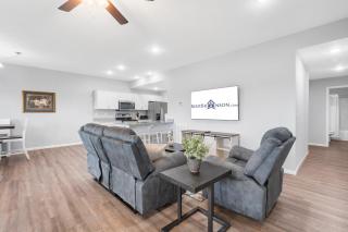 Free SDC Tickets, Pvt Hot Tub, Near Silver Dollar City, Golf Course, Bright Floorplan - Branson West - 7