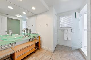 Tommy Bahama Beach Rd I - Dana Point - 1