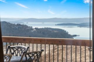 Huge Lakeview Getaway w/ Fun Arcades, Ping Pong Free Silver Dollar City Tickets Community Amenities! - Branson - 8