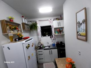 AP com cama King size e 2 colchão no chão e Internet no centro de Blu - Blumenau - 2