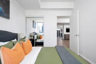 Beautiful 2BR 2BA w 4 Beds Near Yorkville Bloor - 5