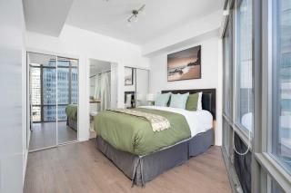Beautiful 2BR 2BA w 4 Beds Near Yorkville Bloor - 4