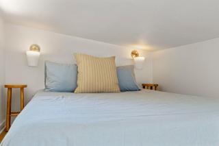 Extended Stay Haven Top Notch Deck with Greenbelt Views - 6