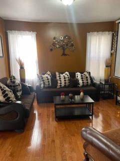 Large 3 BRM 2 Bath Near EWR NYC - Newark - 0