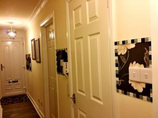 3 bedroom apt - Free parking & WiFi 350mbps - 7