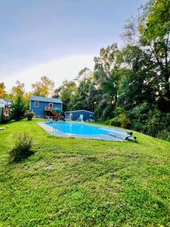 Tiny House With Private Pool - 1