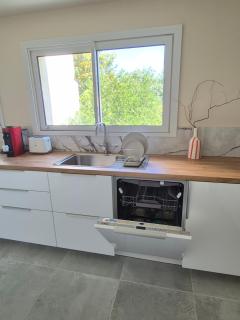 Beautiful apartment, beautiful view, quiet, 6min walk from metro1 and 20min from LOUVRE - Vincennes - 7