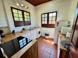 Bungalow Gaspardo , 2 chambres climatisées , à 2 mins à pied de la plage , wifi , jardin clos, parking ,sans vis-à-vis , Le Carbet - 8