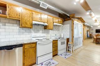 4 Mi to Pomme De Terre Lake Large Home with Patio! - 4