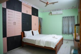 The HR STAY INN TIRUPATI - Luxury Homestay - DELUXE AC ROOMS -NEAR ALIPIRI BUS STAND - Tirupati - 5