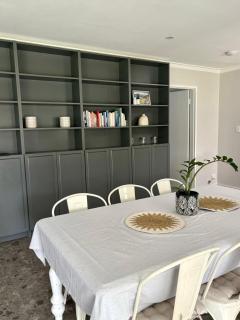 Versatile summer beach house or cosy winter retreat! - 4