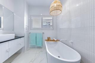 Jubilee Sanctuary - Airlie Beach - 1