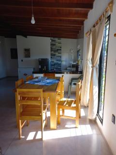 Casa amplia y bien ubicada - 7