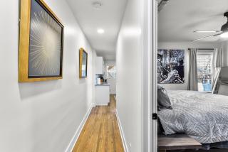 Contemporary Blue Oasis Apt 1 - Omaha - 3