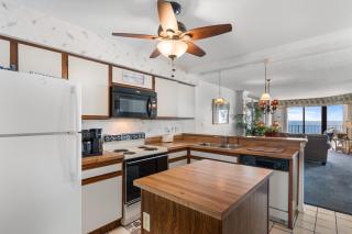 4 Bds- Beachfront Balcony- Near Barefoot- Pool - Myrtle Beach - 2