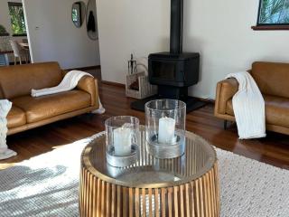 White Pebble - stylishly curated 4 bedroom home - Quindalup - 0