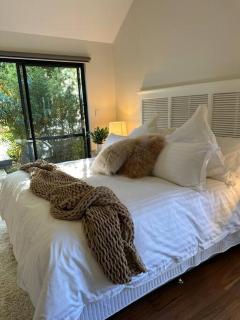 White Pebble - stylishly curated 4 bedroom home - Quindalup - 3