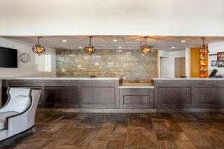 Best Western PLUS Revere Inn & Suites - Paradise - 6
