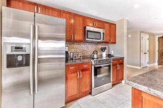 KBM Resorts FREE CAR Honua Kai Konea Ocean view 2-Bedroom Condo with Large Wraparound Lanai HKK-513 - Kaanapali - 3