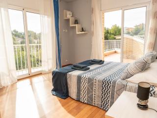 Casa Serenidad: Naturaleza, Jacuzzi & Parking en Cubelles - ES-332-10 - Cubelles - 2