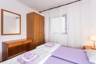 Three bedroom apartment with balcony - 3