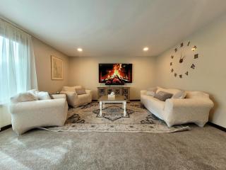 Spacious Buffalo Home Near Niagara Fall, Bills Stadium, Buffalo Airport - Depew - 7