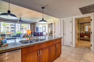 KBM Resorts FREE CAR Honua Kai Hokulani Ocean View 2Bedroom Condo HKH-211 Large Ocean View Inner Courtyard - Kaanapali - 2