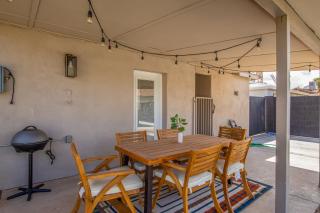 Eclectic Escape Wpool, Yard Games- Old Town5min - Scottsdale - 2