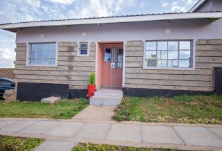 Ebony Mara- Red House - Narok - 1