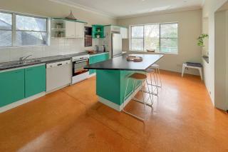 Banyan, 14 Montevideo Parade - Spacious pet friendly property with air con and WiFi - Nelson Bay - 3