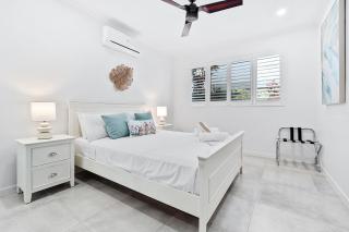 The Havannah Beachfront House Clifton Beach - 2