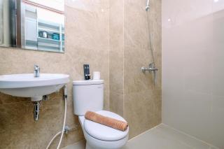 Cozy and Simply Look Studio Room at Transpark Cibubur Apartment By Travelio - Depok - 1