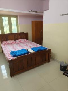 Vidhathri Homestay - 9