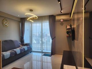 2 BR Apartment Grand Jati Junction Medan view City 12th Floor - Medan - 8
