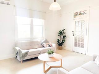 Simmons Street Grandeur - 8