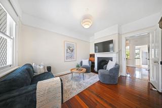 March Townhouse - Central & Leafy, Pet Friendly - Orange - 4
