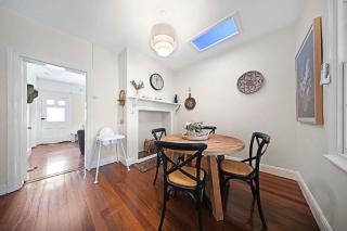March Townhouse - Central & Leafy, Pet Friendly - Orange - 2
