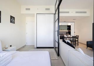 Upgraded 2bed at Collective 01 with Panoramic View - Dubai - 3