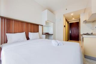 Cozy and Nice Studio Apartment at Sky House BSD By Travelio - 8