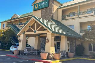 Quality Inn & Suites Livermore Wine Country - Livermore - 4