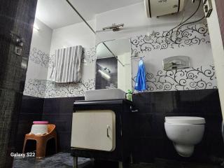 Centrally located 2 BHK Private flat - Jaipur - 8