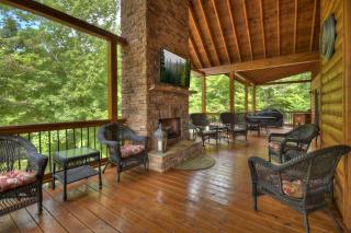 5 OClock Somewhere Hot tub fireplace pool table and more - Mineral Bluff - 7