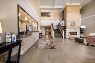 Country Inn & Suites by Radisson, Freeport, IL - 8